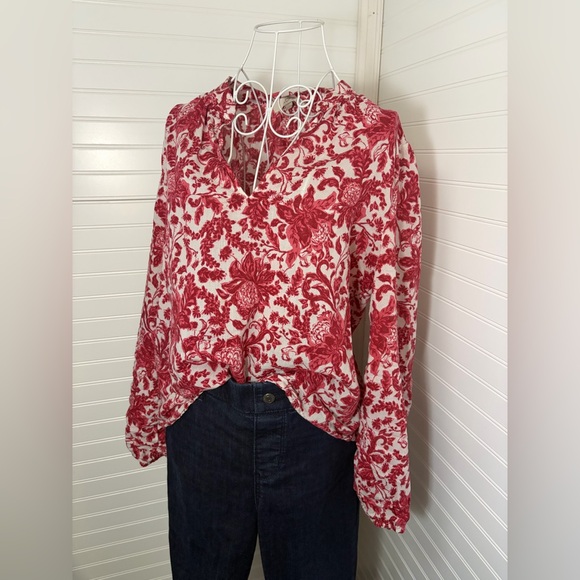 LOFT Red and White Floral Blouse - Picture 2 of 7